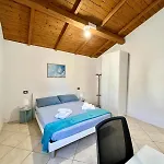 Pensionat Aeroloft 28 *